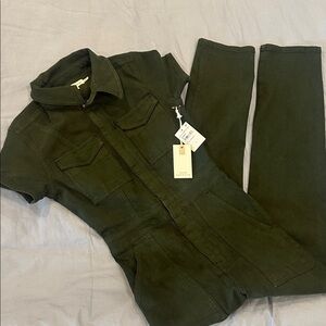 NEW WITH TAGS 
Good American Olive Green Jumpsuit